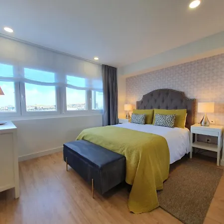 Playa 12 - El Lujo De Estar En 1ª Linea De Playa - Vut-4043-as * Gijón